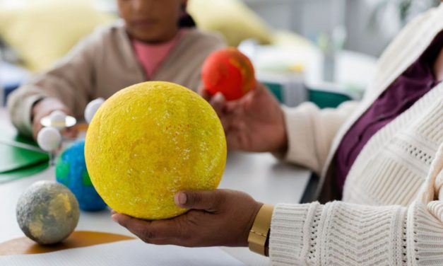 Guía para crear material educativo del sistema solar